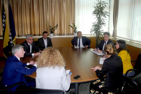 Speaker of the House of the Representatives of the Parliamentary Assembly Šefik Džaferović met with the EU delegation